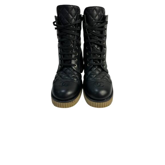 Chanel 20B Black Quilted CC Platform Combat Boots Sz.38.5 - Picture 4 of 6